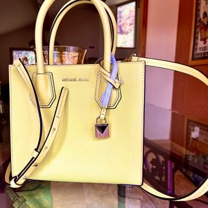 MICHAEL KORS HANDBAG